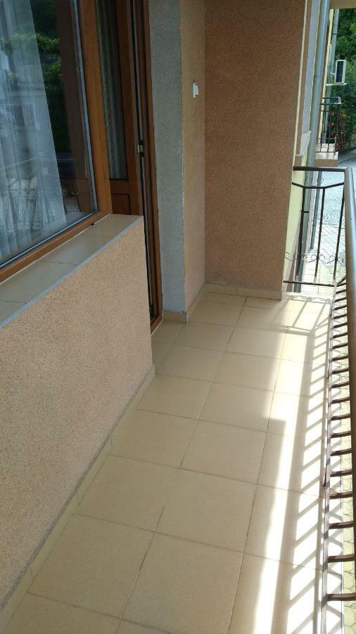 Къща За Гости Фантазия Trjavna Buitenkant foto